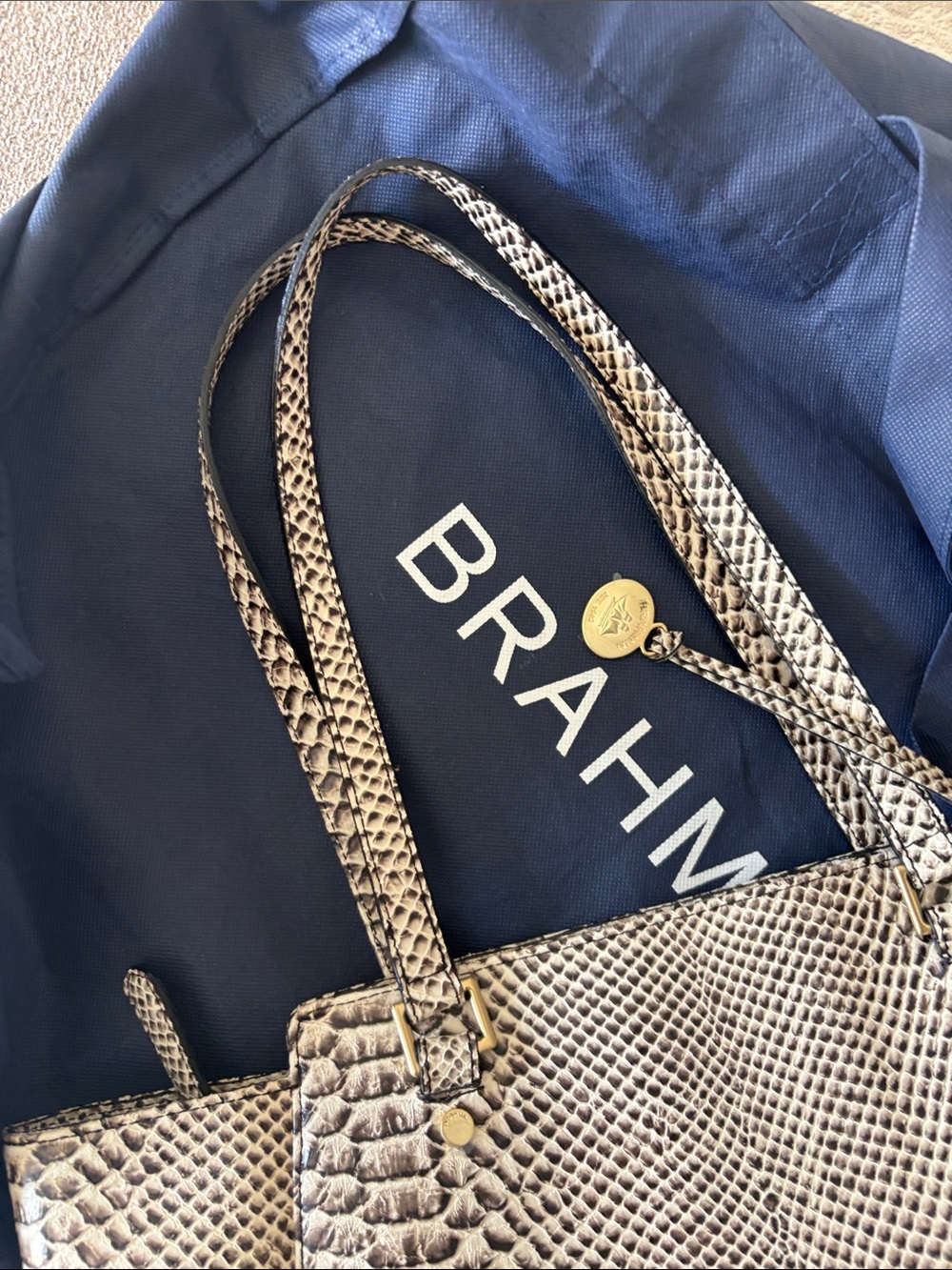 ❤️❤️ Brahmin Snake-Embossed Tote in Cream and Dark Brown - Picture 12 of 14